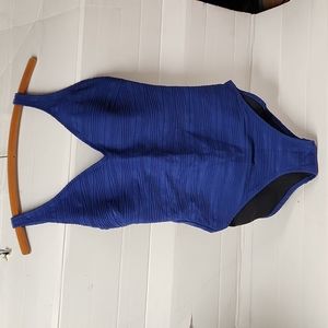 EUC GOTTEX Women's sz 10 One piece Swimsuit w/built in bra